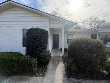 Main picture of 1460 Sunset Blvd