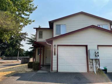 Main picture of 8608 NE Burton Rd
