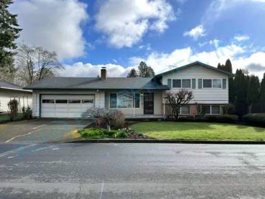 Main picture of 12106 SE Juniper Ave