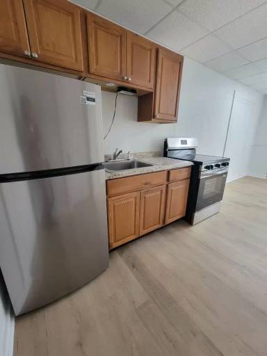 Main picture of 86 Summer St