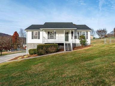 Main picture of 1131 Sugar Hollow Loop