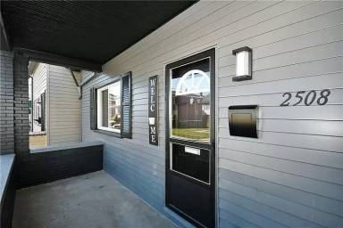 Main picture of 2508 Cobden St