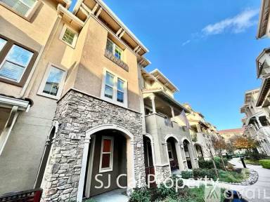 Main picture of 817 Camden Cmn