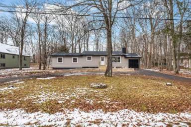 Main picture of 185 Selig Rd
