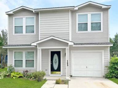 Main picture of 165 Bayside Ln