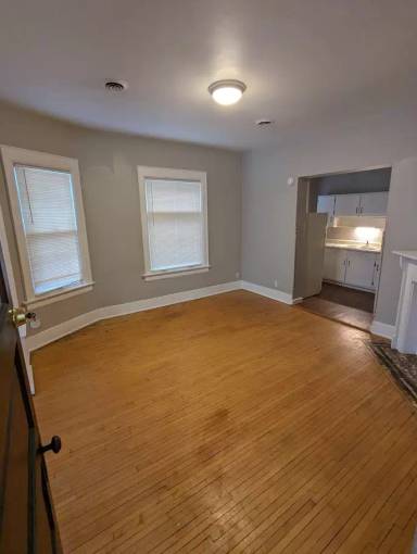 Main picture of 3227 W McKinley Blvd