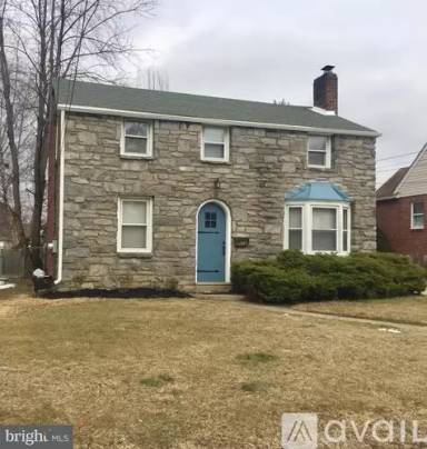 Main picture of 528 Rutledge Ave