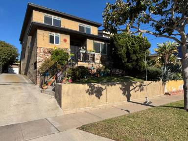 Main picture of 242 N Juanita Ave