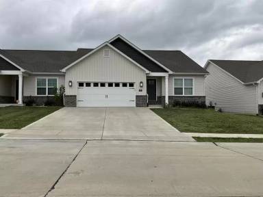 Main picture of 808 Applewood Creek Dr