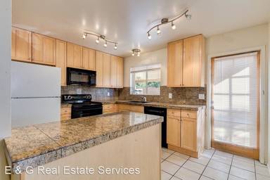 Main picture of 6907 E Palm Ln