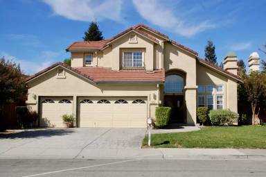 Main picture of 225 Llagas Rd