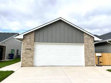 Main picture of 12096 W Fennec St