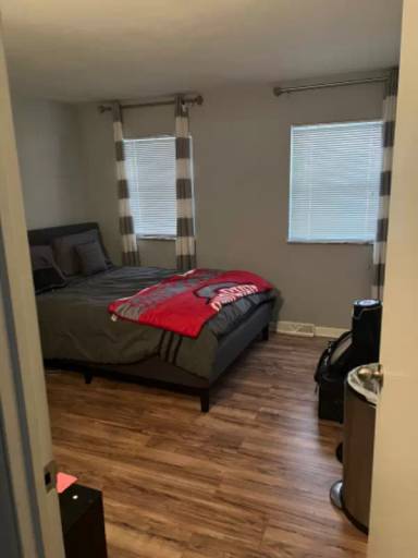 Main picture of 51 King Ave