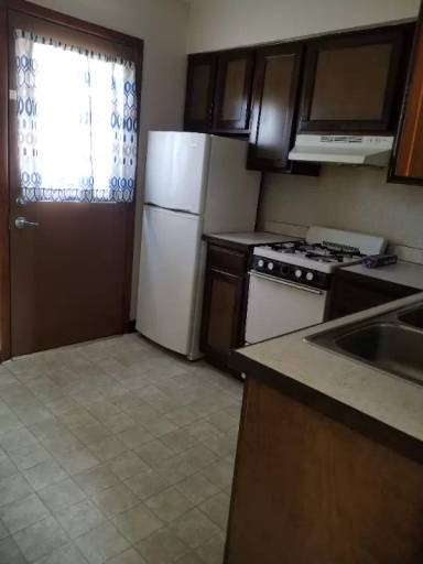Main picture of 1102 E 3rd St