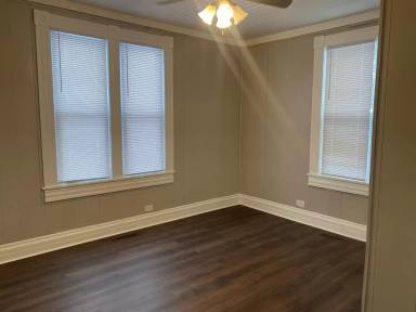 Main picture of 1609 N 10th St
