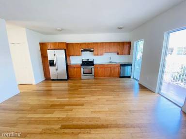 Main picture of 7930 Tatum Waterway Dr
