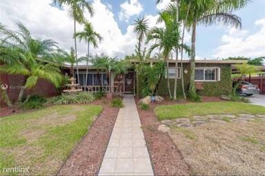 Main picture of 665 W 65th Dr