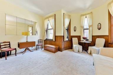 Main picture of 266 Commonwealth Ave