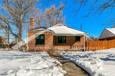 Main picture of 1396 Ivy St