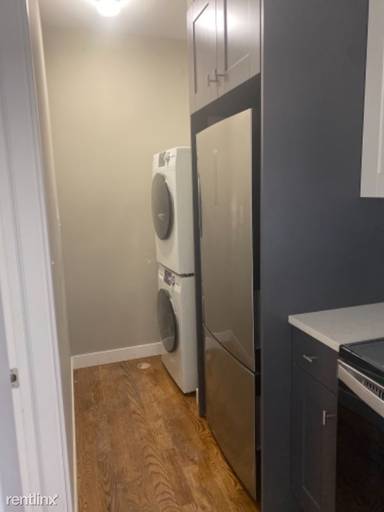 Main picture of 4625 S Drexel Blvd