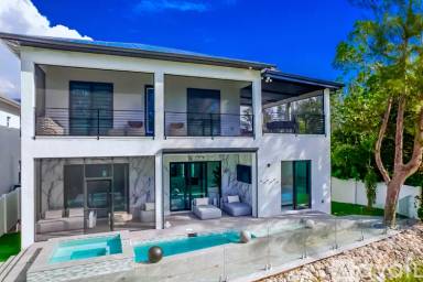 Main picture of 4053 Full Moon Ct