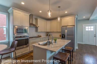 Main picture of 1006 Fairview Ave