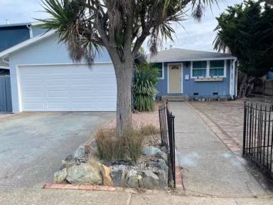 Main picture of 723 Montezuma Dr
