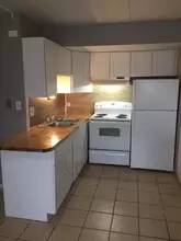 Main picture of Crossroad Apartments