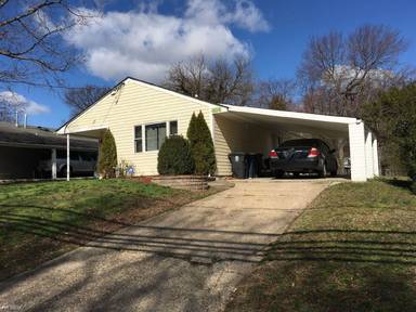 Main picture of 1604 Erskine St