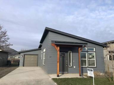 Main picture of The Moore's