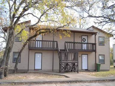 Main picture of 703 Yegua St