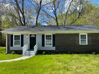 Main picture of 713 Old Farm Rd