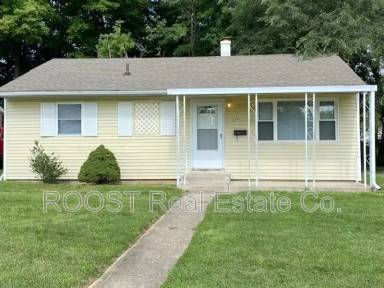 Main picture of 327 S Fostoria Ave