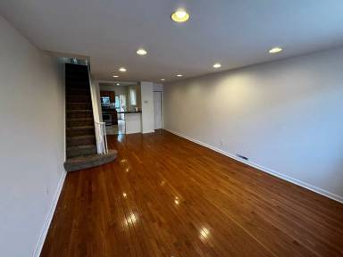 Main picture of 2544 S Sartain St