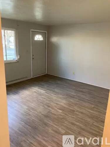 Main picture of 52 Moherman Ave