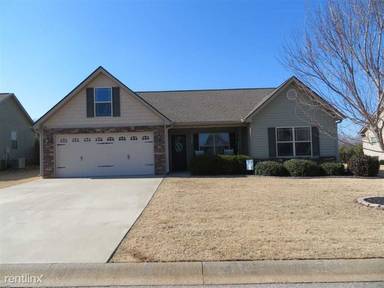 Main picture of 326 Gleaner Dr