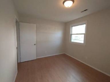 Main picture of 7411 Griffin Ave