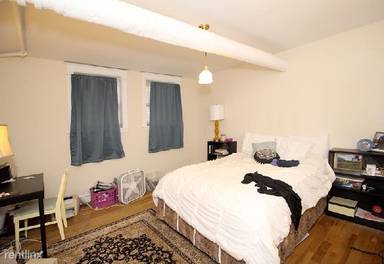 Main picture of 908 W Waveland Ave