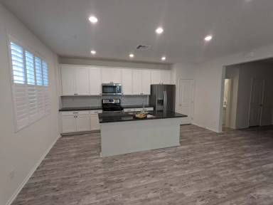 Main picture of 5365 Mariner Ln