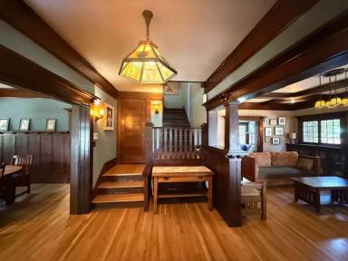 Main picture of 1420 Laurel St