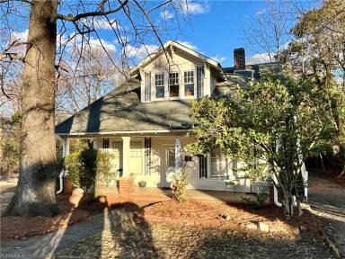 Main picture of 410 Dixie Trl