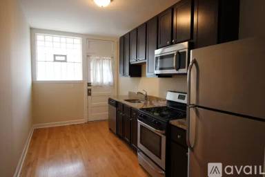 Main picture of 2339 W Rosemont Ave