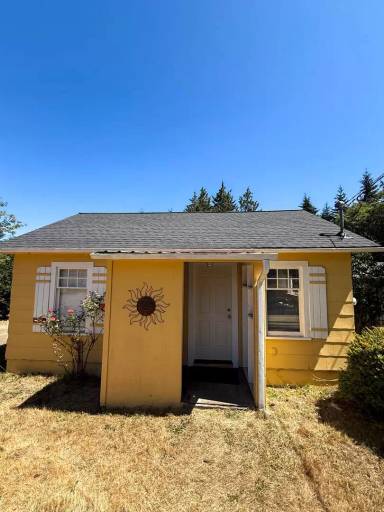 Main picture of 11224 Rhody Dr