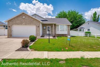 Main picture of 2749 W Lindi Way