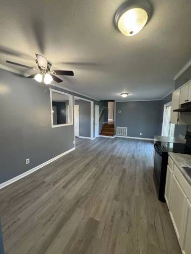 Main picture of 34 Wildwood Dr