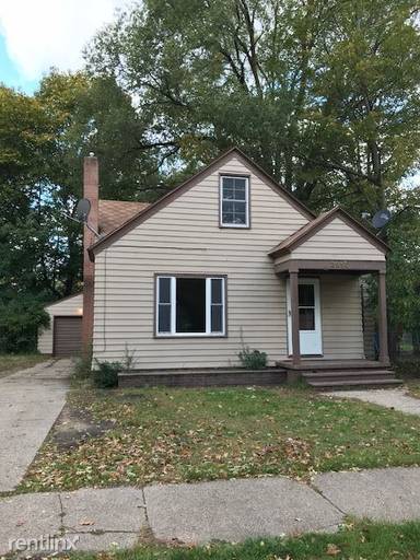 Main picture of 2917 Temple St