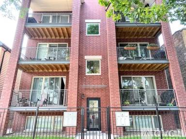 Main picture of 3708 W Cornelia Ave
