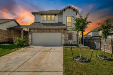 Main picture of 137 Mayney Ln