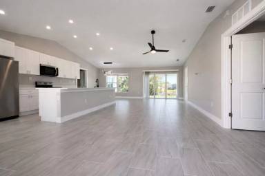 Main picture of 3339 NE 13th Ave