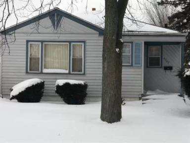 Main picture of 4767 Adams St